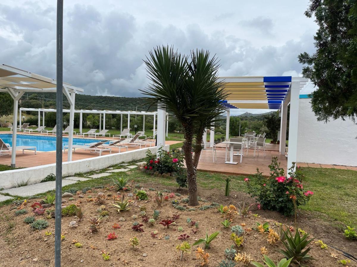 Hotel Baia Cea Барі-Сардо Екстер'єр фото