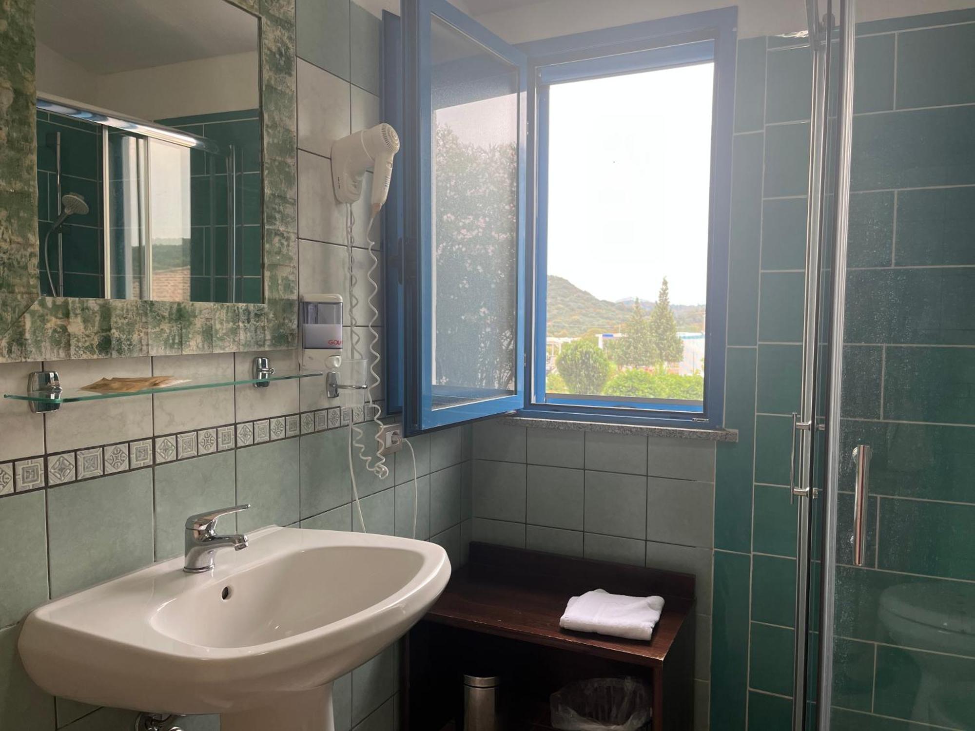 Hotel Baia Cea Барі-Сардо Екстер'єр фото