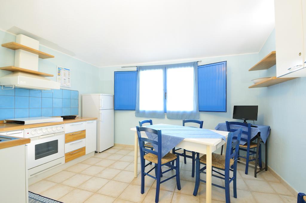 Hotel Baia Cea Барі-Сардо Номер фото
